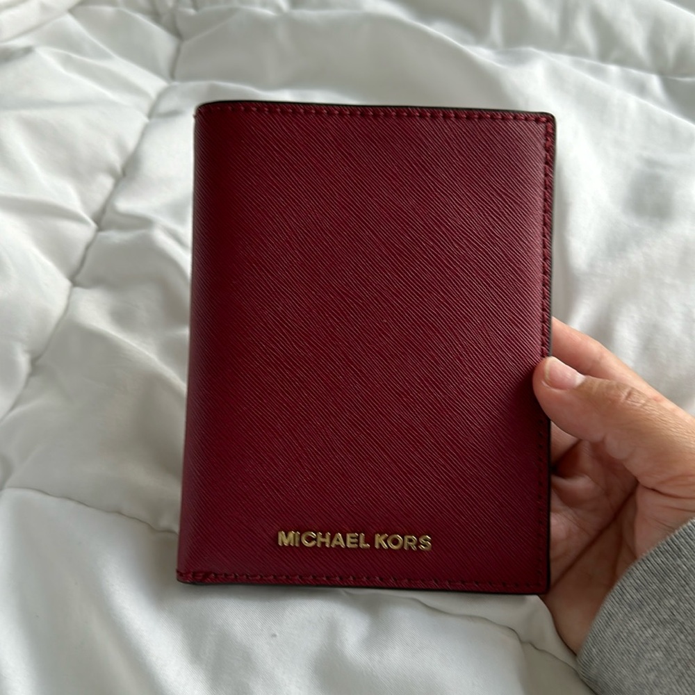 Michael Kors Passport/Wallet Holder